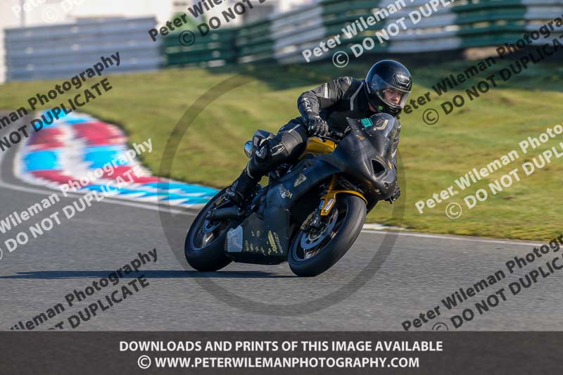 PJM Wedding Photography;enduro digital images;event digital images;eventdigitalimages;mallory park;mallory park photographs;mallory park trackday;mallory park trackday photographs;no limits trackdays;peter wileman photography;racing digital images;trackday digital images;trackday photos